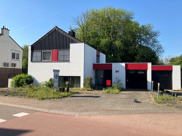 Hegge 50, Schinnen