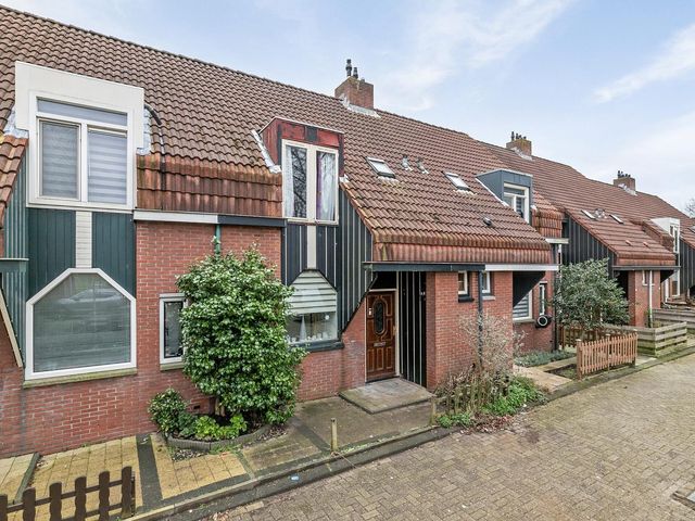 Flamingohoek 28, Spijkenisse
