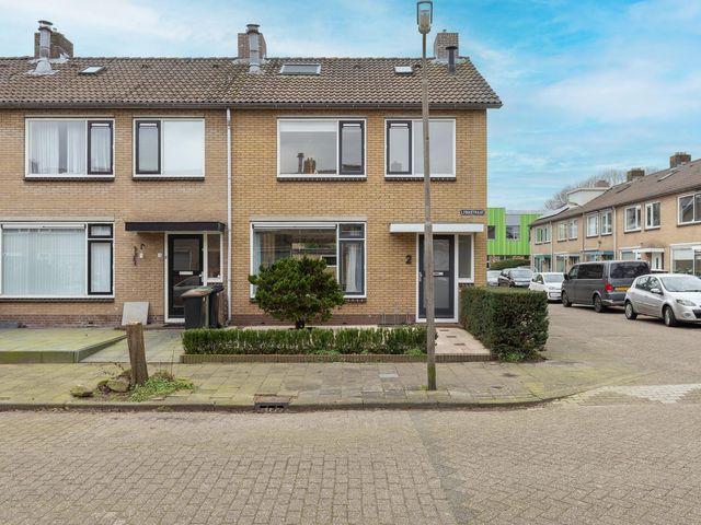 Lyrastraat 2, Purmerend