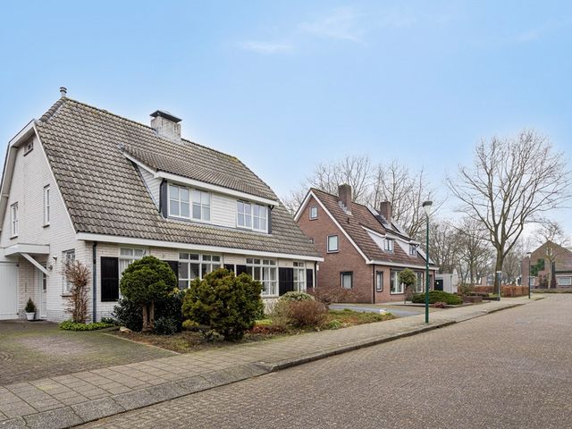 Leeuwerik 8, Veenendaal