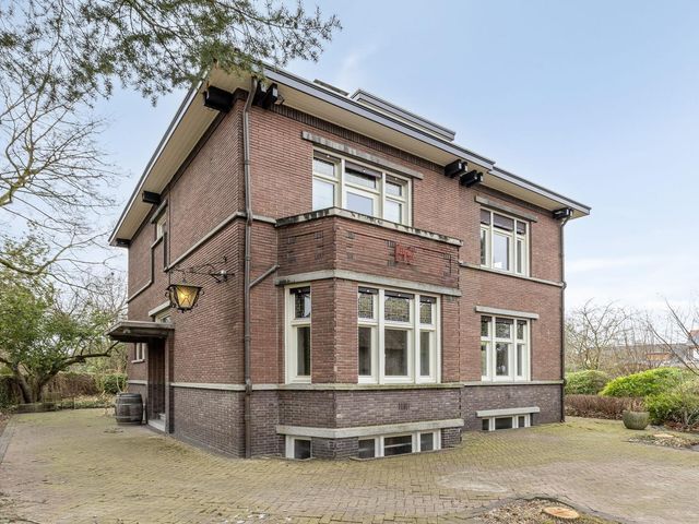 Hoekstraat 1, Tegelen