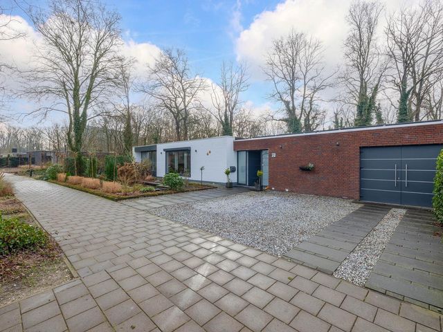 Orchideeweg 10, Venlo