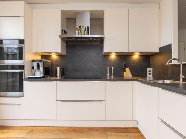 Cypres 70, Hoorn