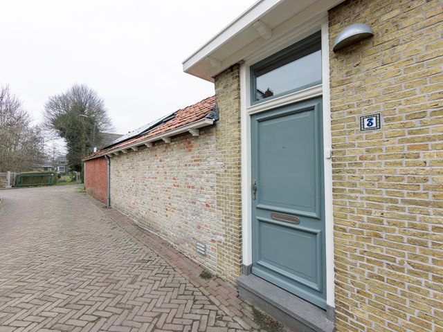 Franekerkade 3, Arum