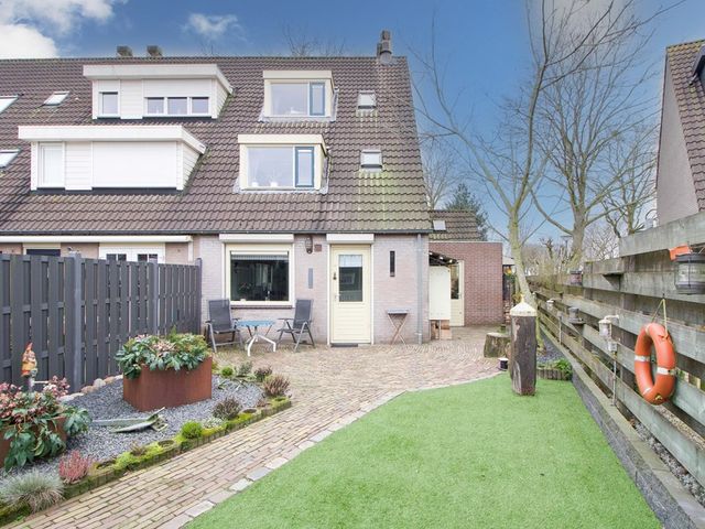 Zwaluw 32, Bunschoten-Spakenburg