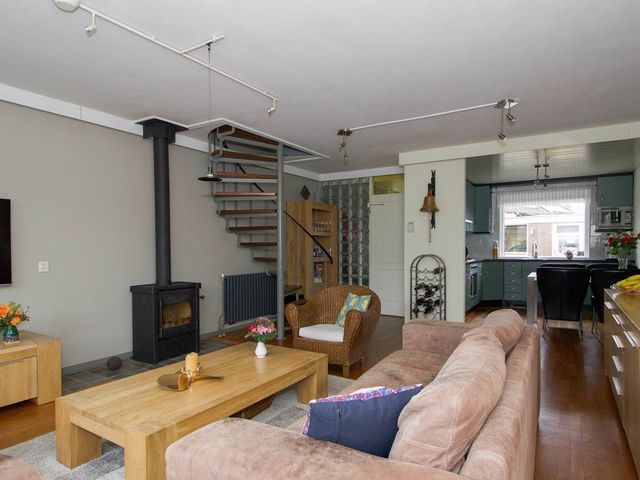 Zwaluw 32, Bunschoten-Spakenburg