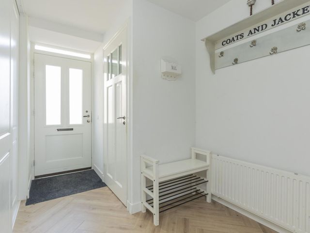 Volkerak 28, Brielle