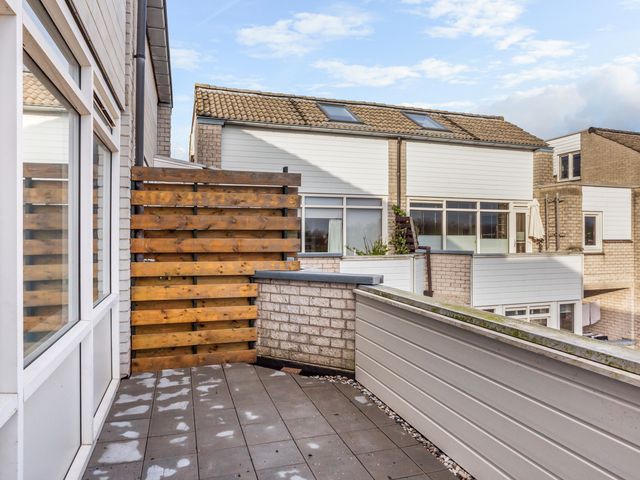 Vrijheidsdans 24, Capelle Aan Den Ijssel