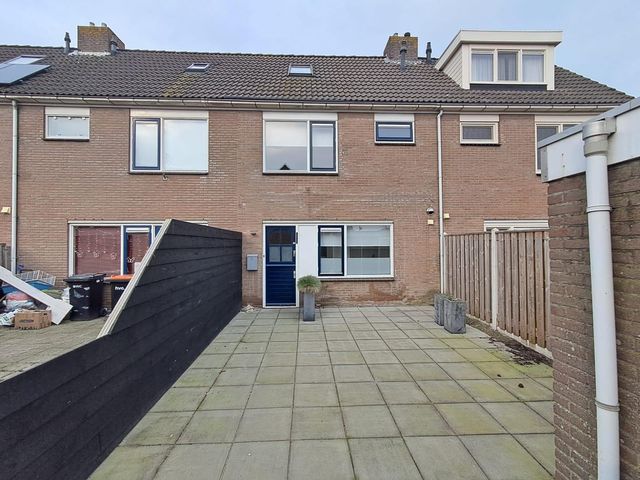 Hoogewoud 36, Zwaag