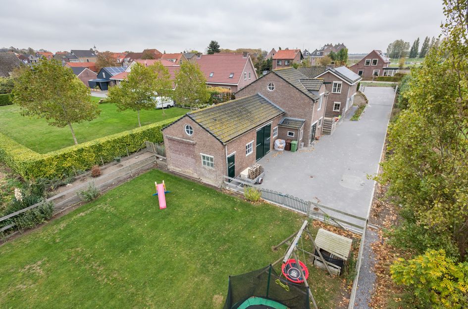Zuiddijk 24