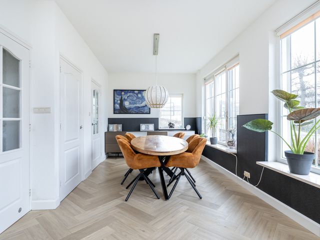 Zuiddijk 24, Oude-Tonge
