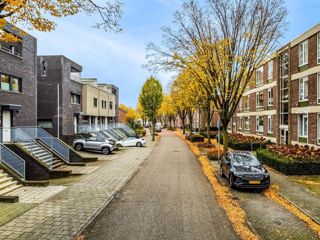 Le Bron de Vexelastraat 24, Roermond
