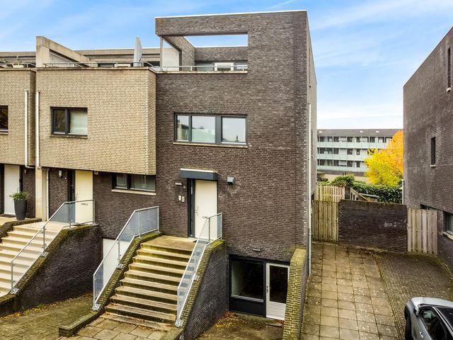 Le Bron de Vexelastraat 24, Roermond