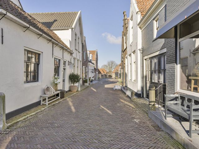 Kerkstraat 9, Goedereede