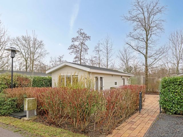 Droompark Buitenhuizen 270, Velsen-Zuid