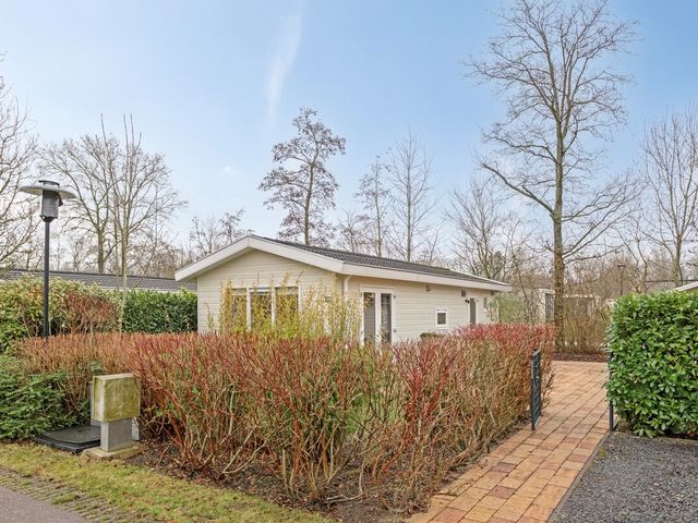 Droompark Buitenhuizen 270, Velsen-Zuid