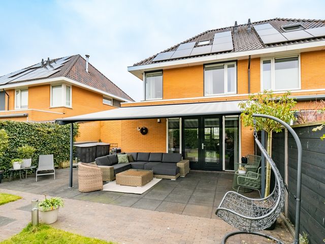 Het Roer 13, Bunschoten-Spakenburg