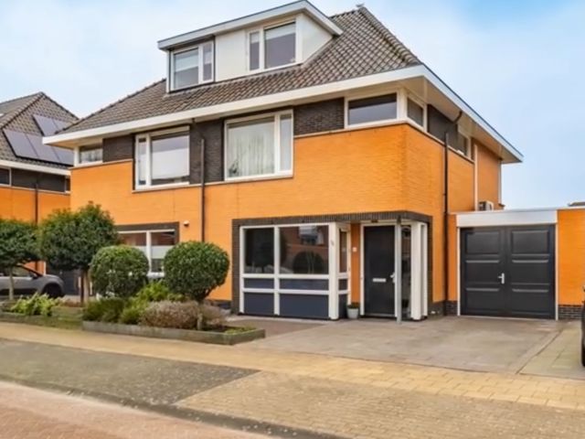 Het Roer 13, Bunschoten-Spakenburg