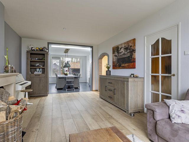 De Zandvoort 5, Dodewaard