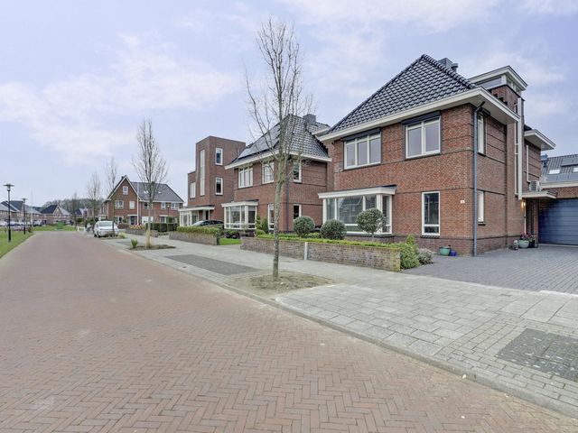 Jan Wolkerslaan 6, Kloetinge