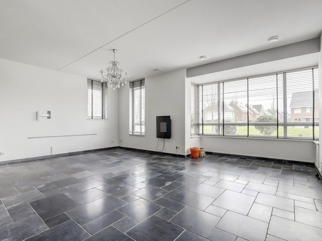 Jan Wolkerslaan 6, Kloetinge