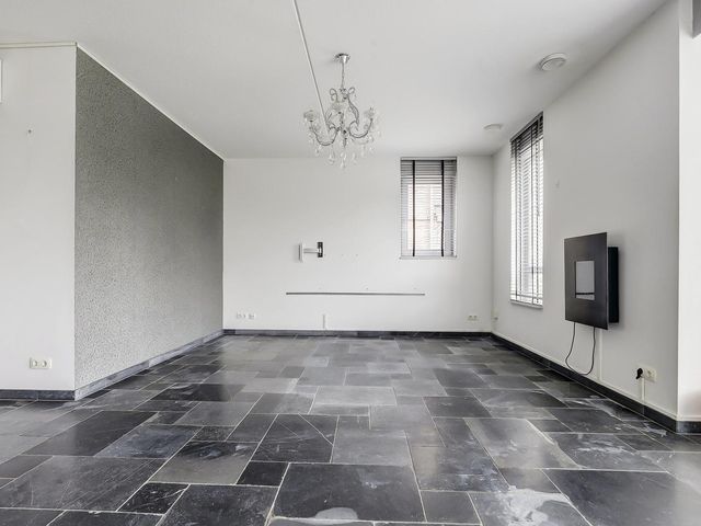 Jan Wolkerslaan 6, Kloetinge