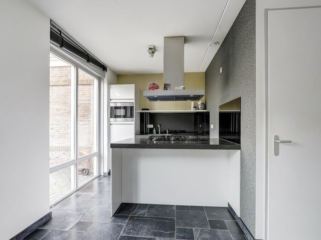 Jan Wolkerslaan 6, Kloetinge
