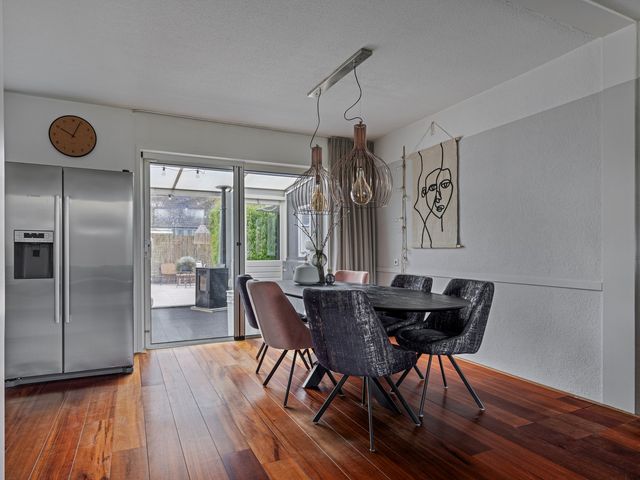 Amazonestraat 11, Luttelgeest