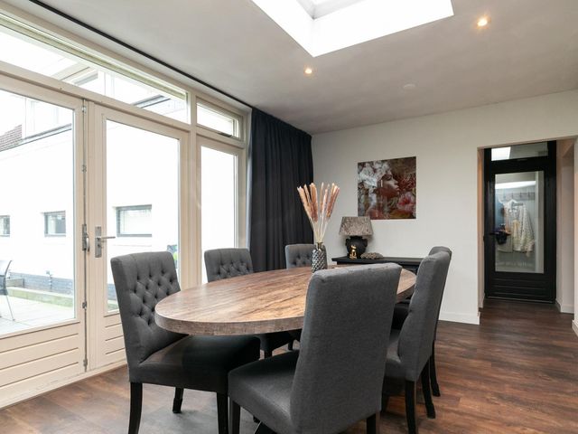 Burgemeester Molstraat 8, Gilze