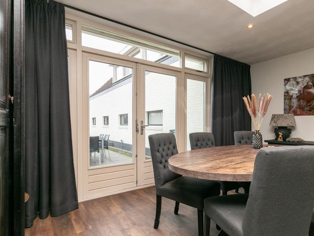 Burgemeester Molstraat 8, Gilze