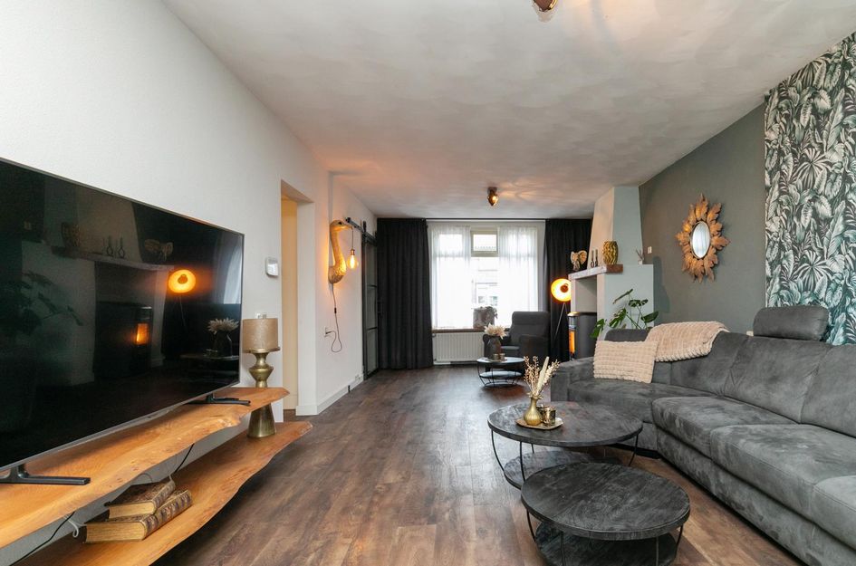 Burgemeester Molstraat 8