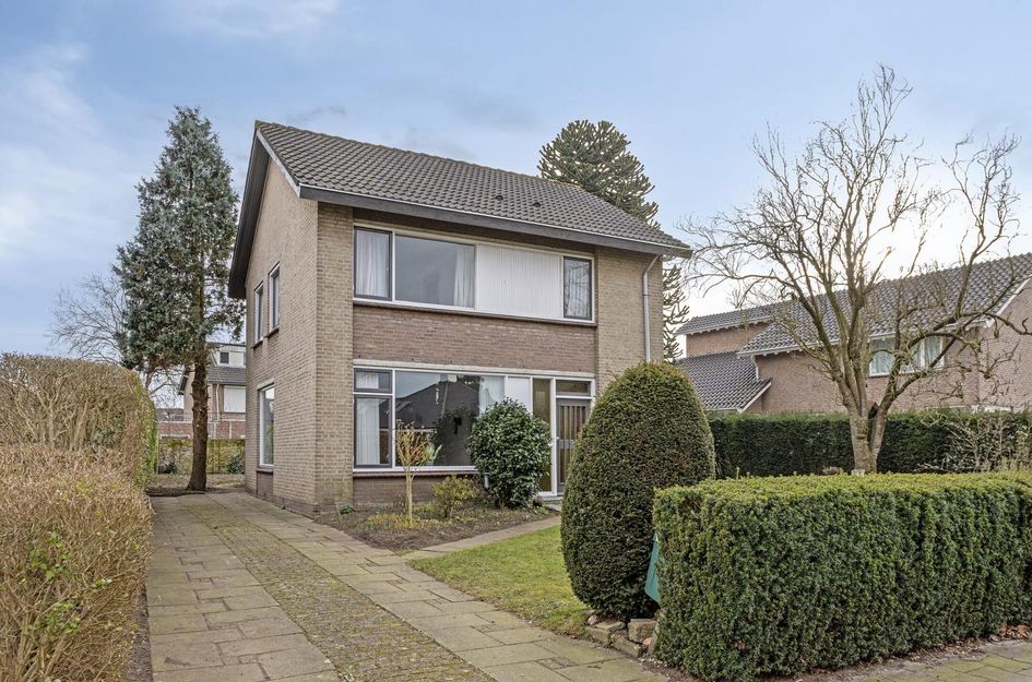 Burgemeester van Erpstraat 32