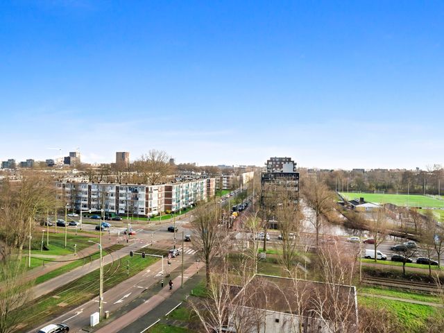 Dedemsvaartweg 845, Den Haag