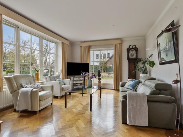 Parklaan 17, Roosendaal