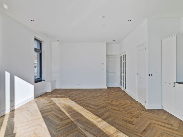 Fahrenheitstraat 12, Den Haag