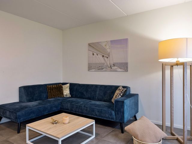 Zeedijk 2 371, Uitdam