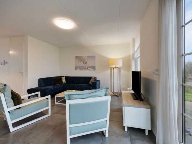 Zeedijk 2 371, Uitdam