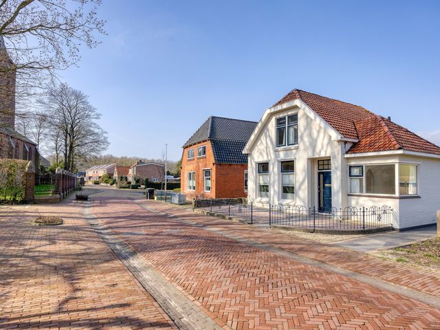 Sint Odulphusstraat 44, Bakhuizen