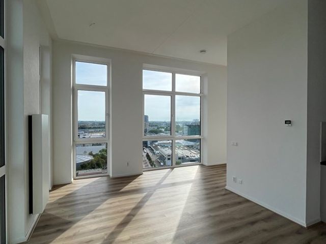 Laakweg 25R, Den Haag