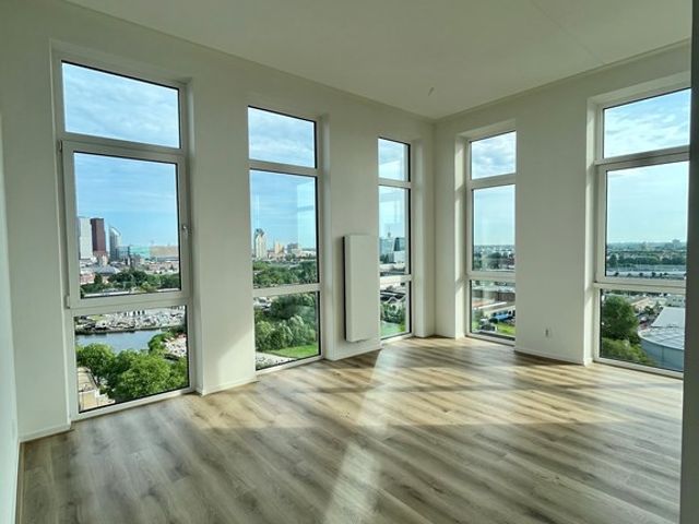 Laakweg 25R, Den Haag