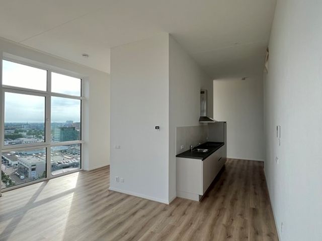 Laakweg 25R, Den Haag