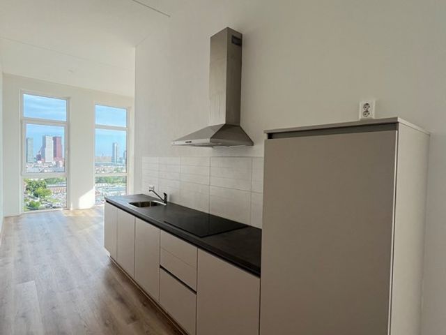 Laakweg 25R, Den Haag