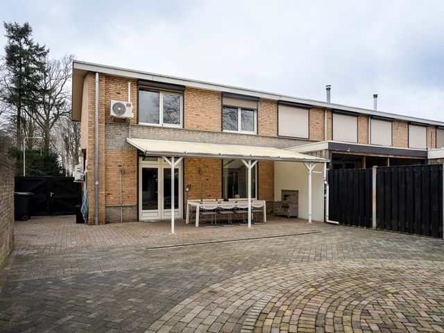 Sint Camillusstraat 25, Roermond