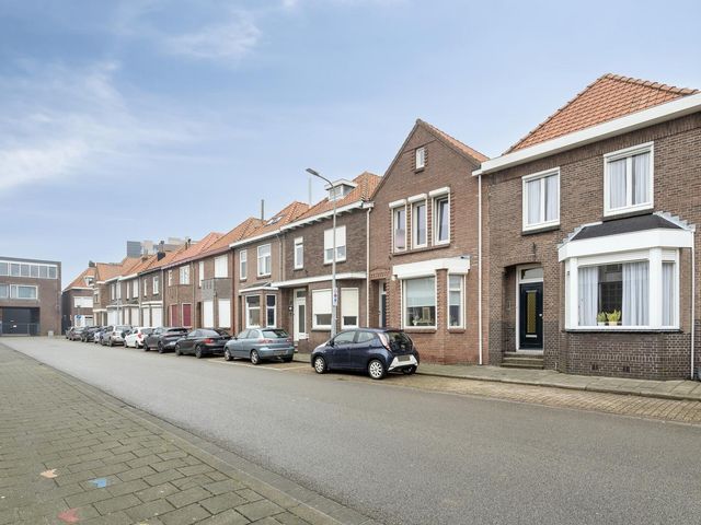 Burgemeester Geillstraat 40, Terneuzen