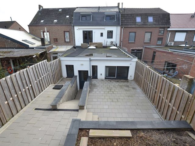 Slakkenstraat 80, Hoensbroek