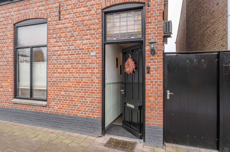 Dorpsstraat 75