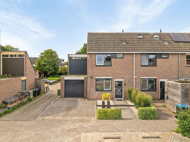 Waterkers 57, Kampen