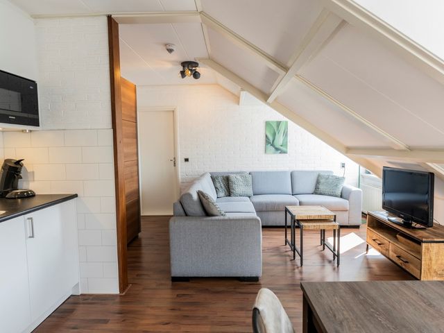 Bakkenweg 80, Den Hoorn