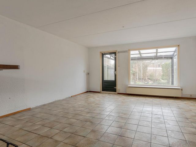 Leeuwerik 140, Kwintsheul