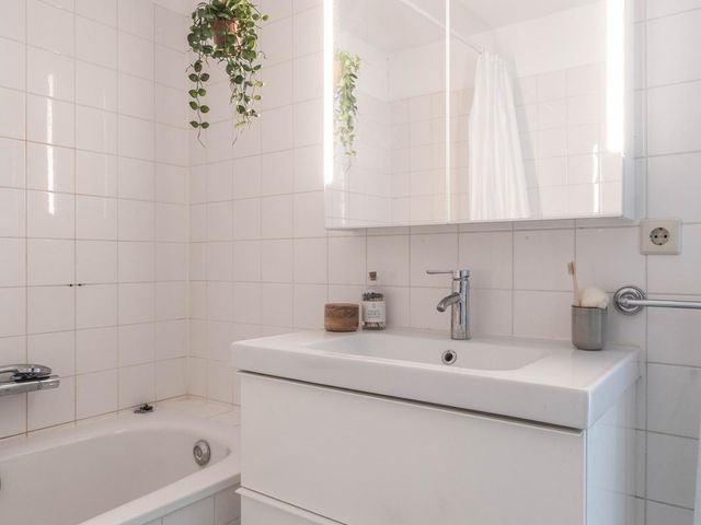 Adolphine Eduardine Kokplantsoen 79, Amsterdam